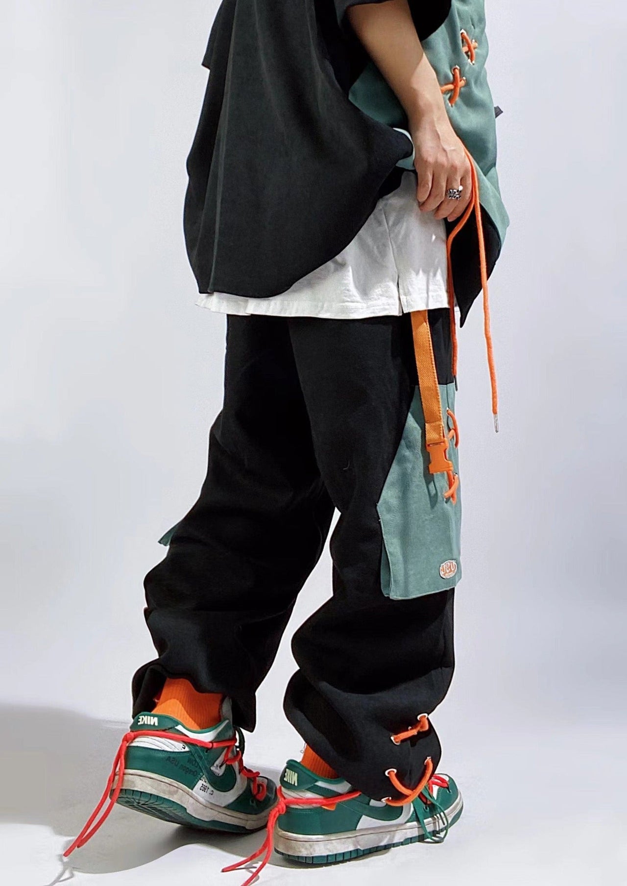 YEP5 UUC Laced Pants
