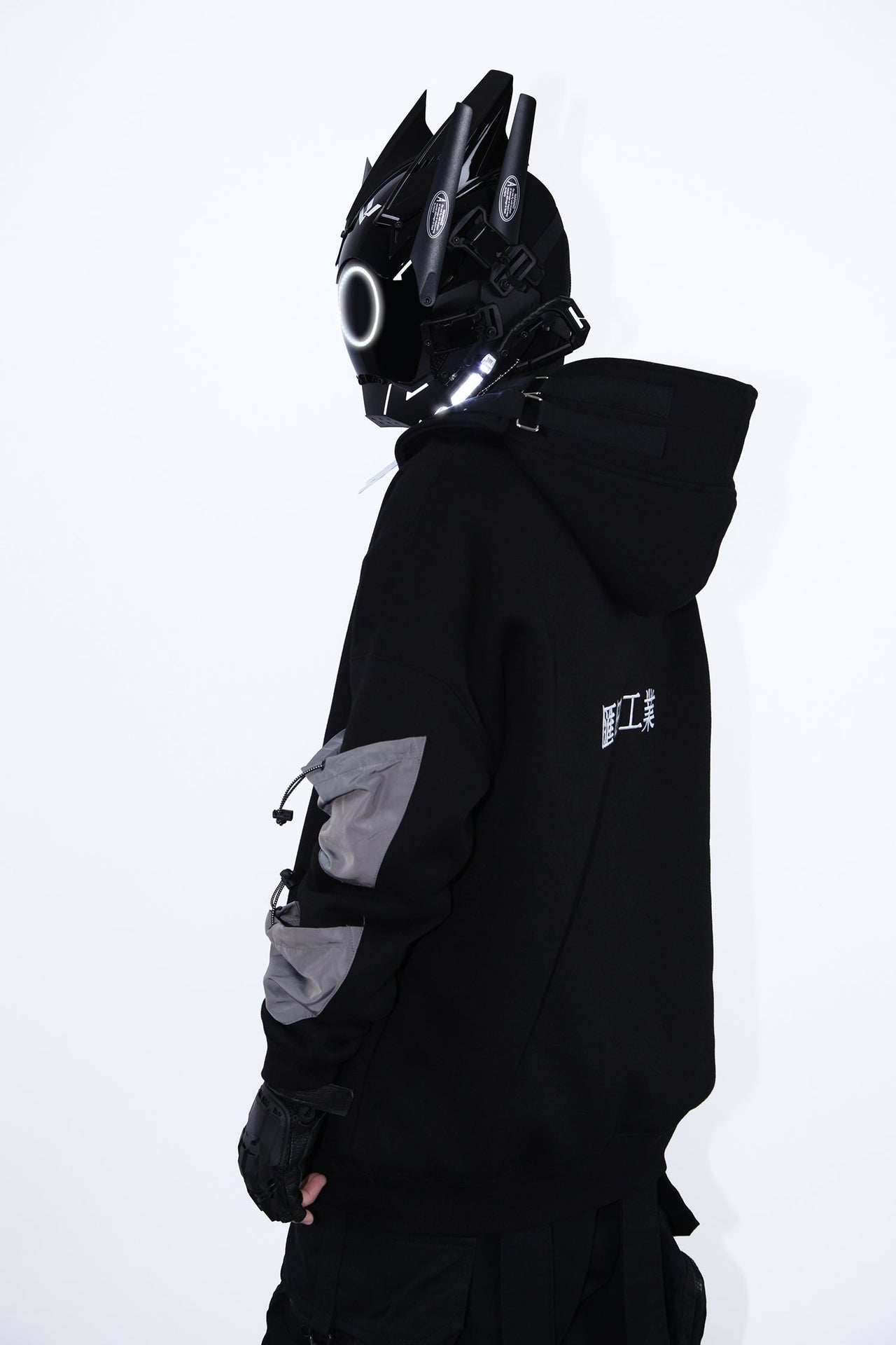 B-Ci White Tech Mask