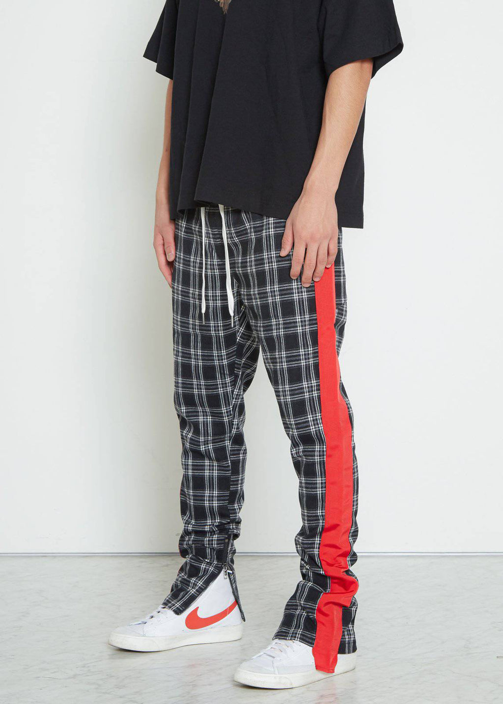 Konus Men's  Plaid Pants in Gray
