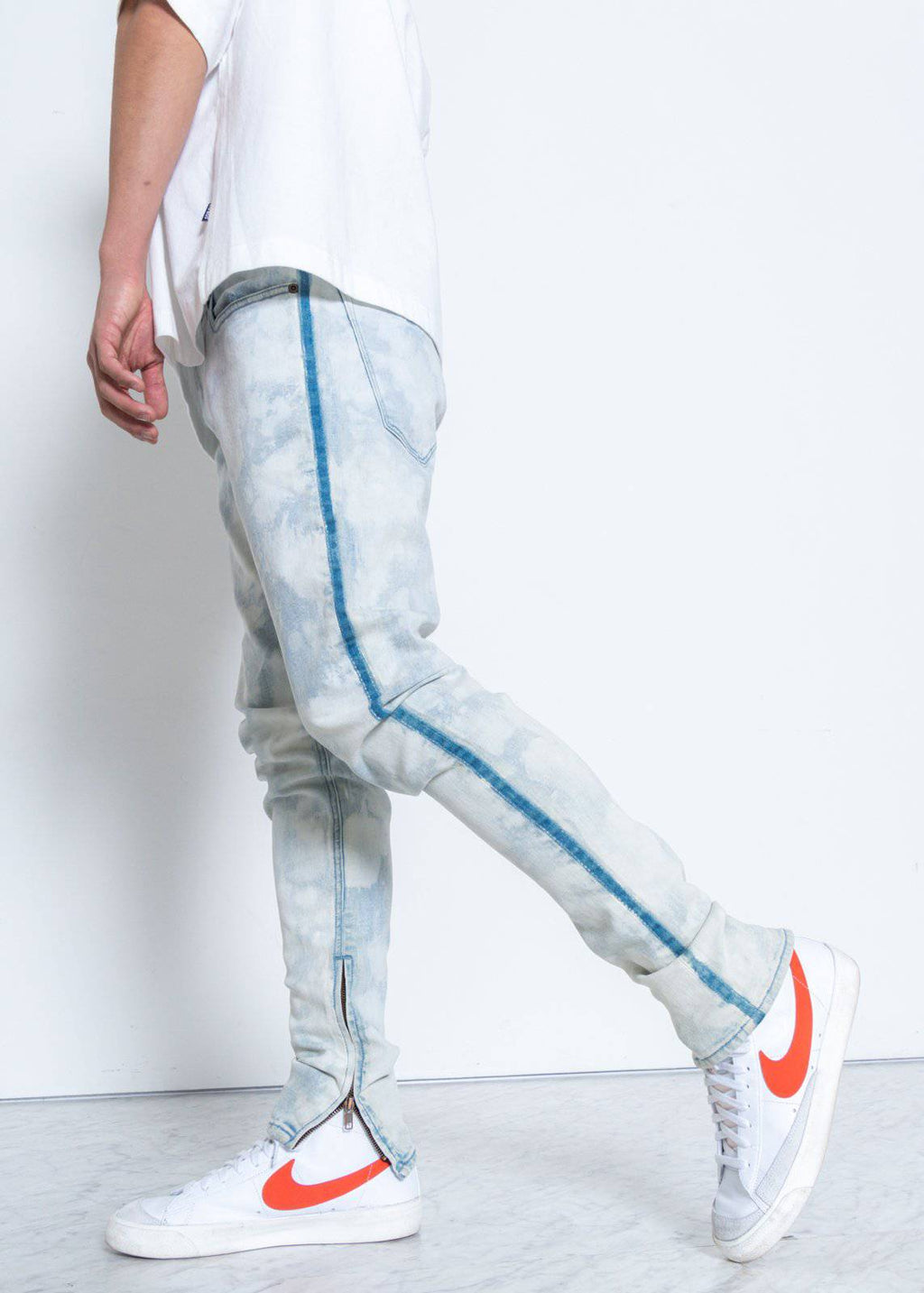 Konus Men's Cloud Washed Slim Fit Denim