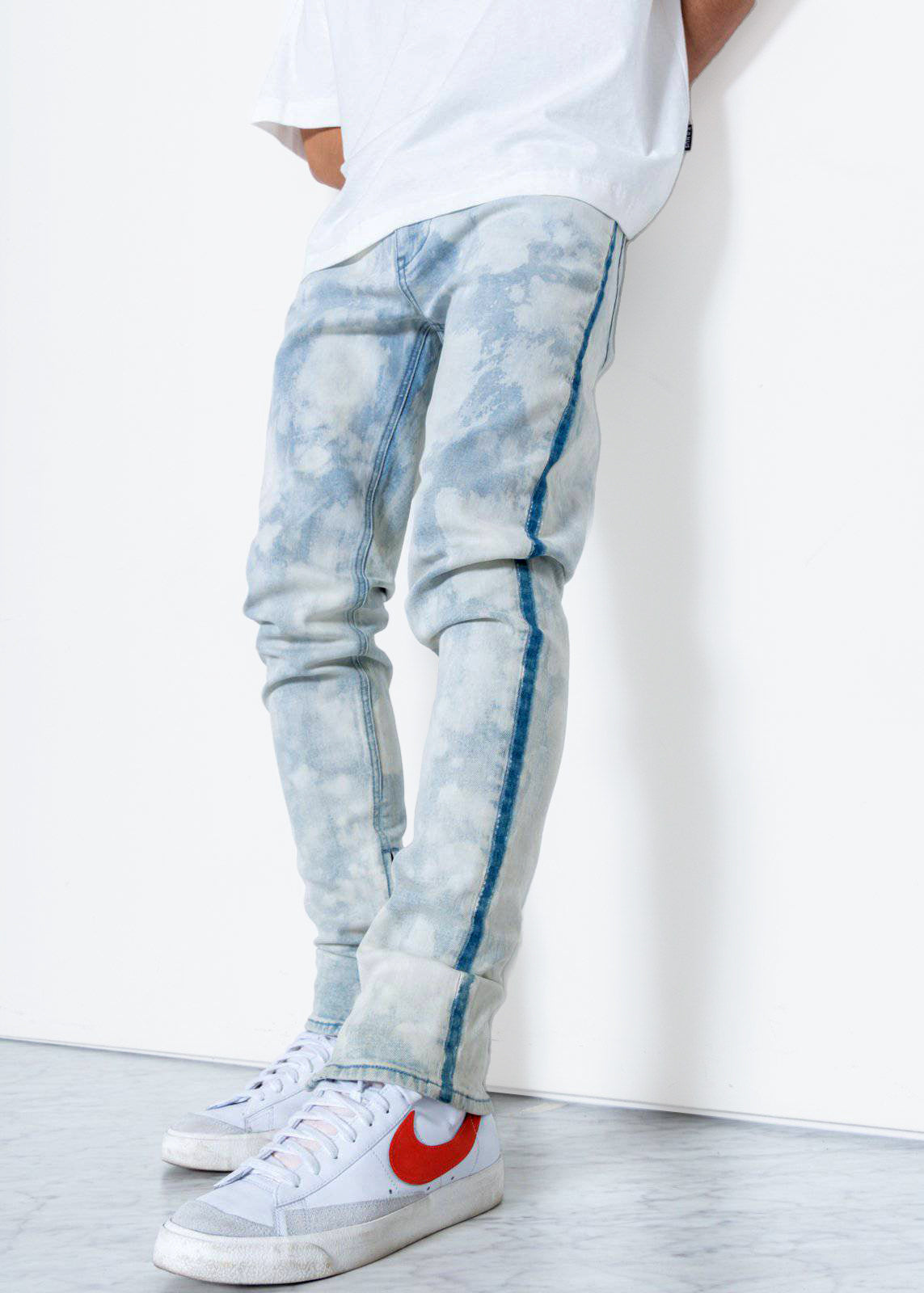 Konus Men's Cloud Washed Slim Fit Denim