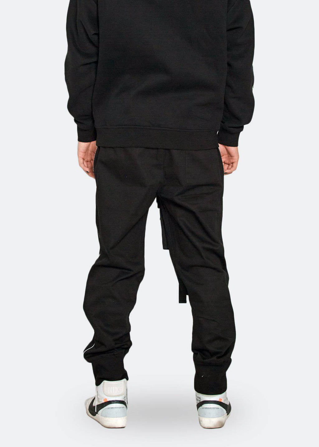 Konus Men's Tactical Strap Cargo Joggers in Black