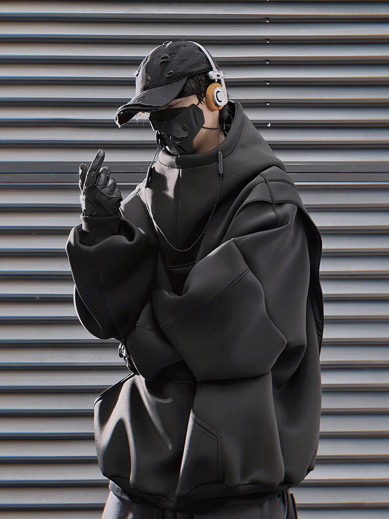HiH50 Black Nexus Hoodie