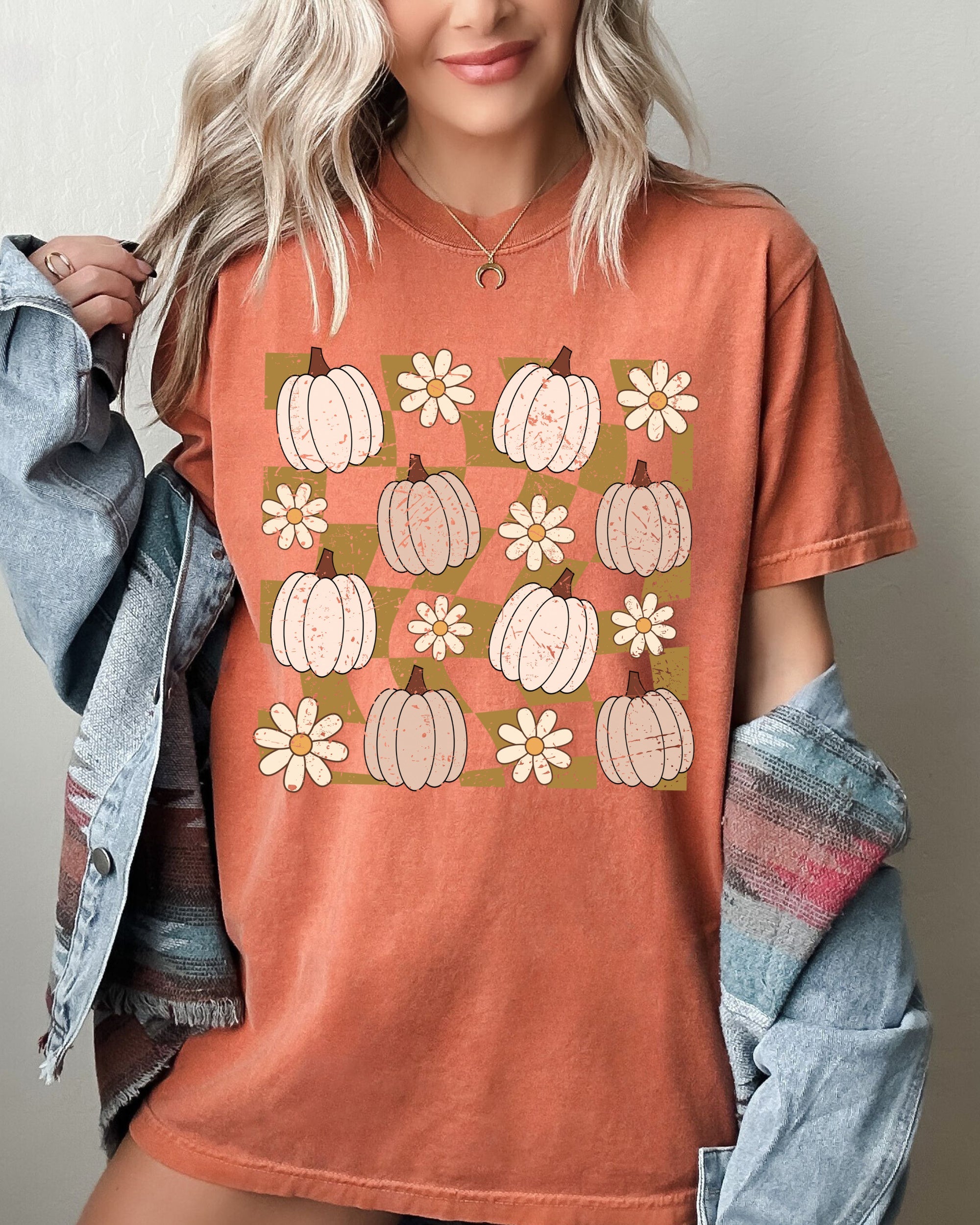 Checkered Pumpkins Daisies Flowers Retro Hippie Halloween Autumn Positivity Comfort Colors Tee