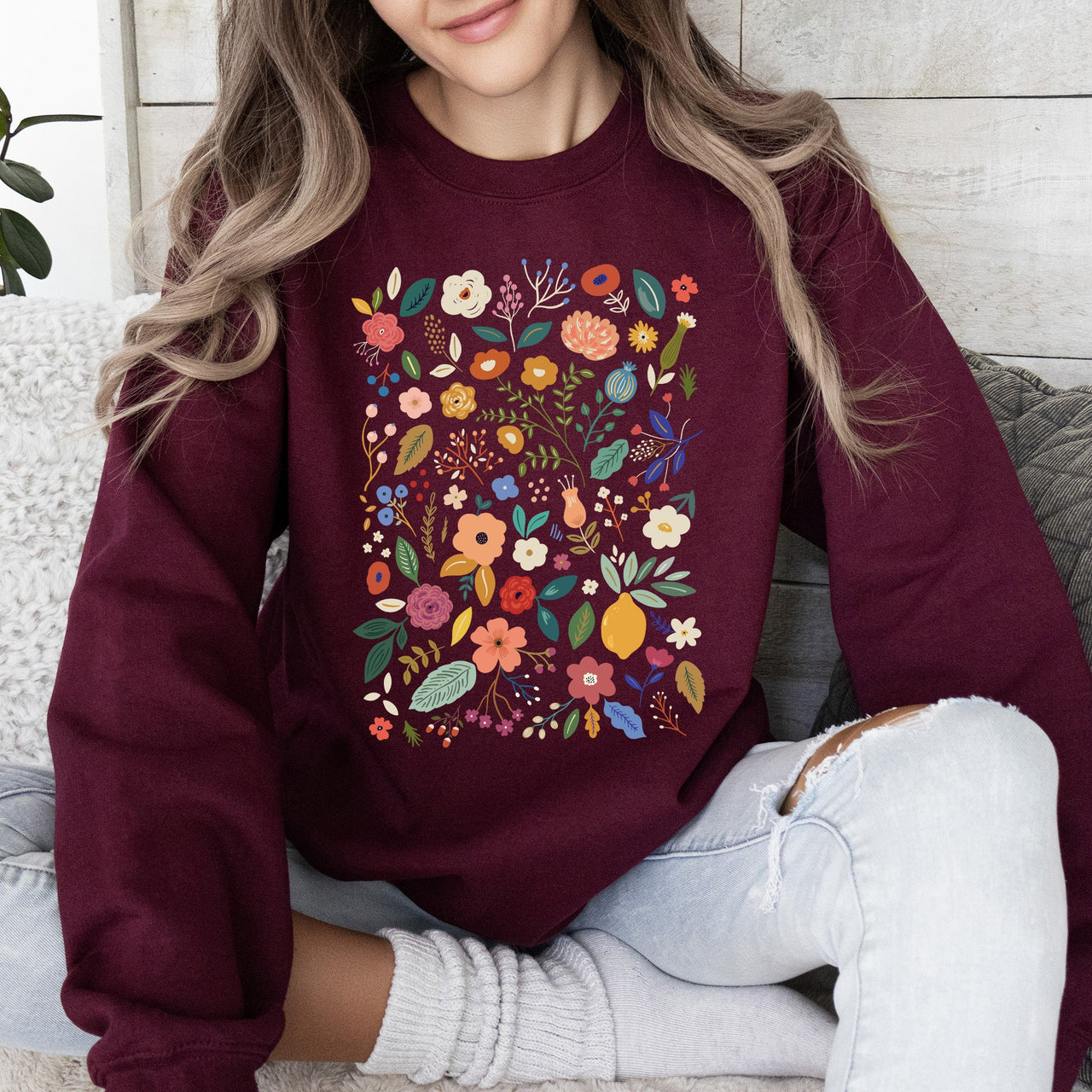 Colorful Delicate Floral Pattern With Leaves and Flowers All Over Graphic Sweatshirt