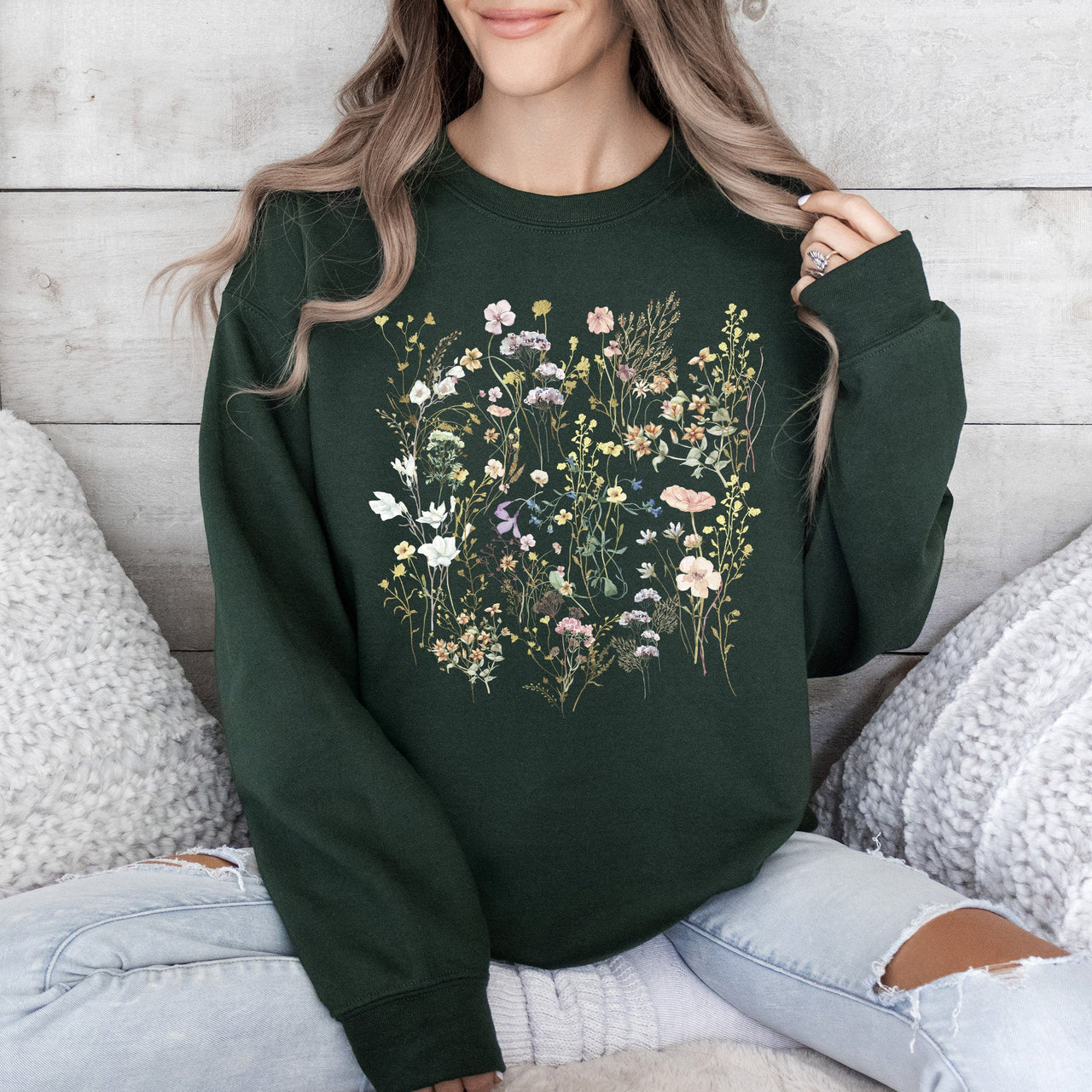 Delicate Wildflowers Forest Meadow Pressed Flowers Floral Collection Edition Sweatshirt