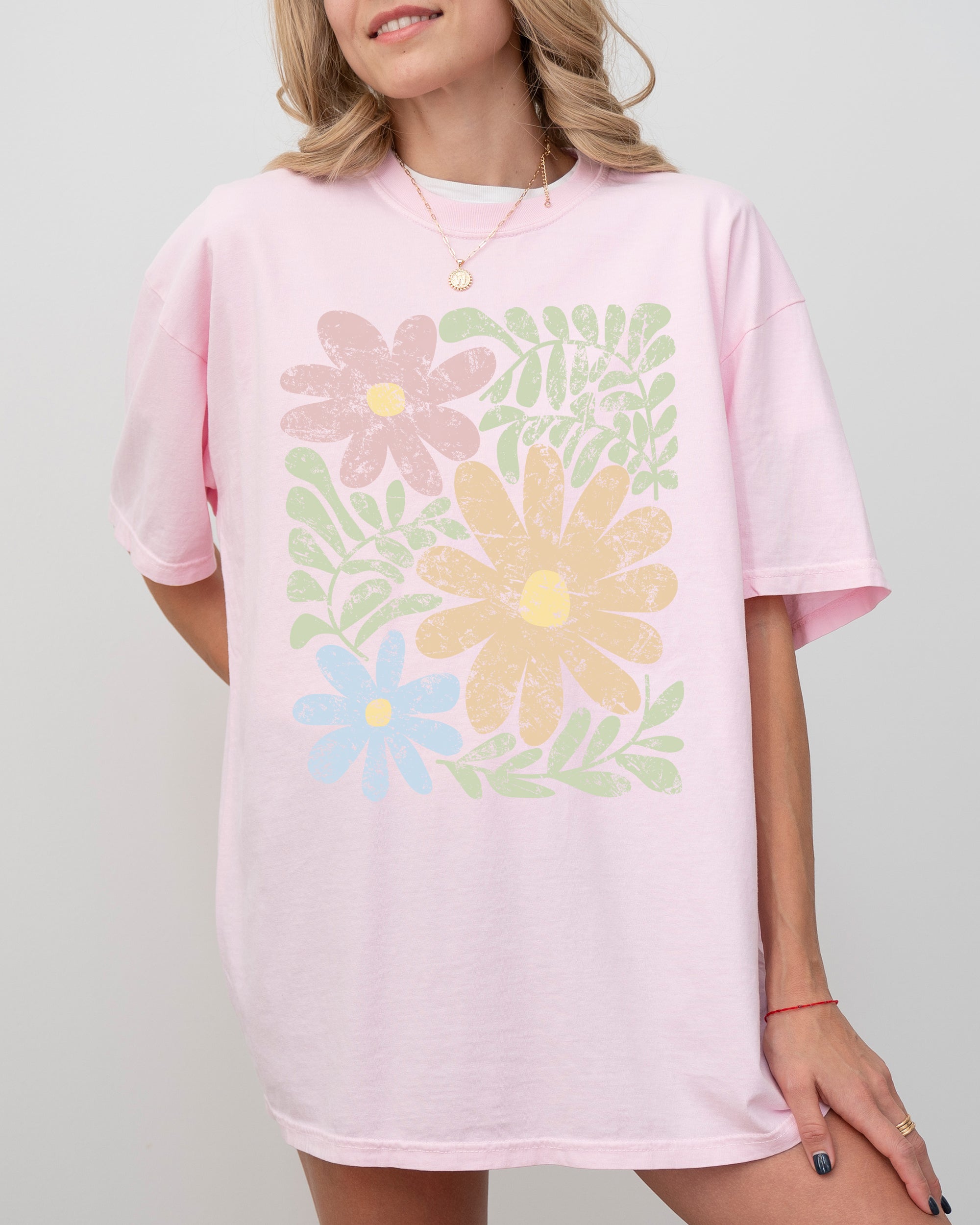 Earthy Gorgeous Abstract Flowers Boho Floral Design Summer Vibes Gardening Festival Nature Comfort Colors Tee