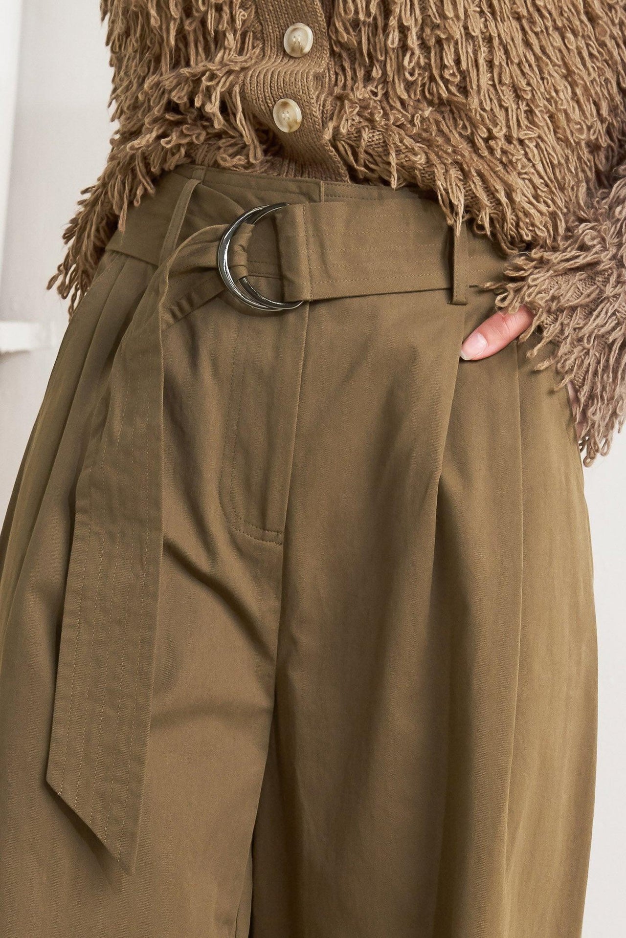 ELEGANCE UNVEILED WOVEN PANTS