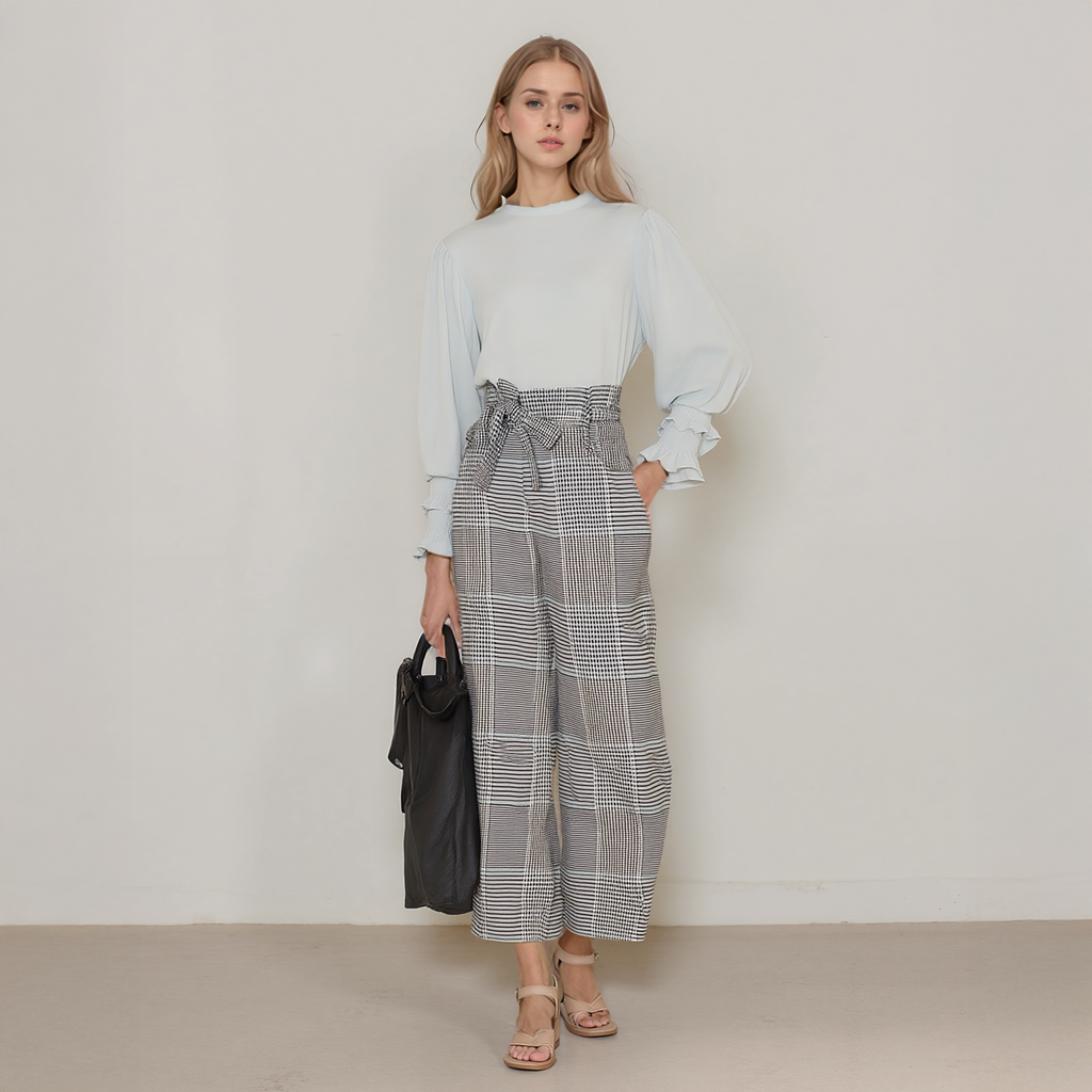 Women's Plaid Tie Waist Cropped Pants in Fall Glen