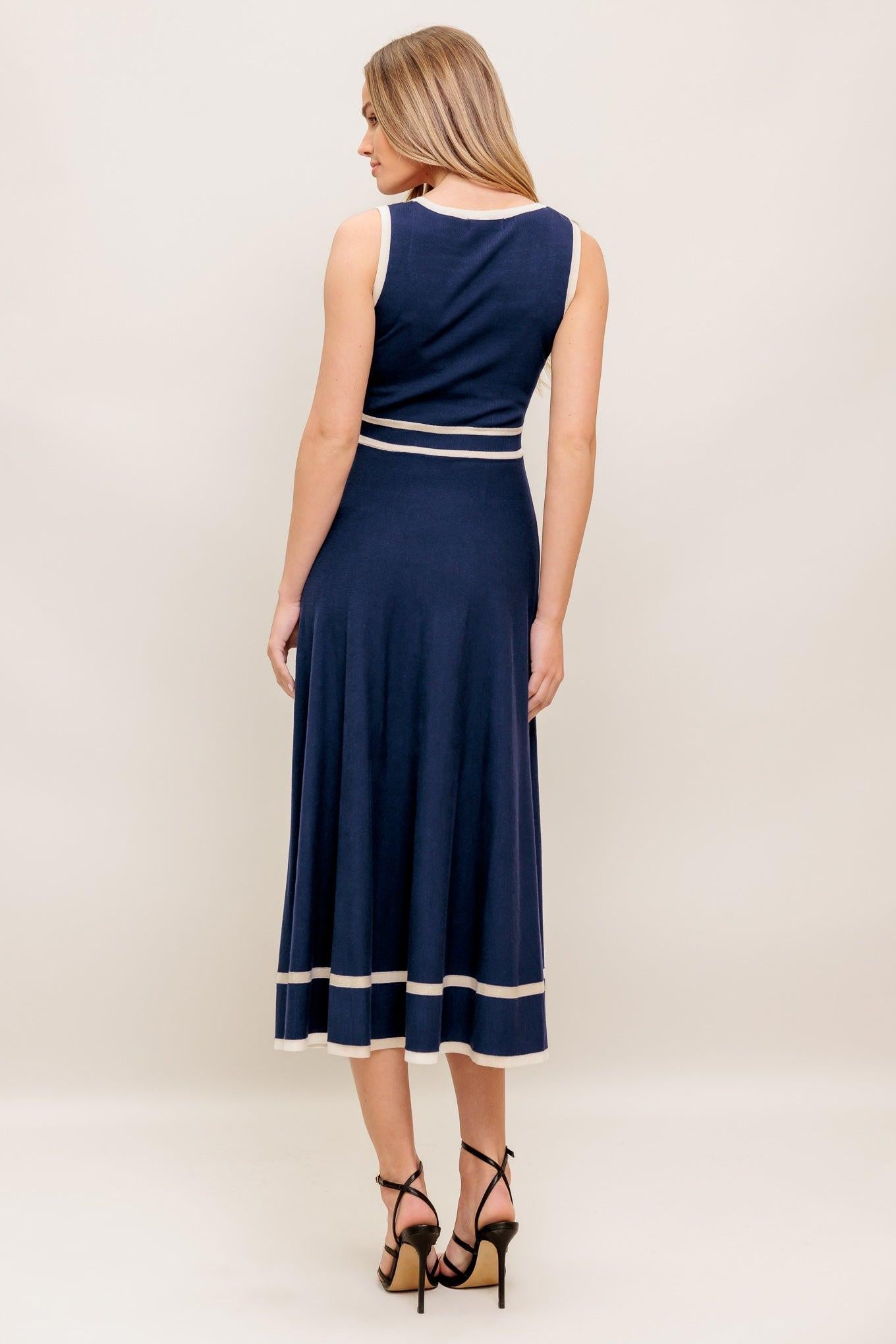 DREAMY DAISY KNIT MIDI DRESS