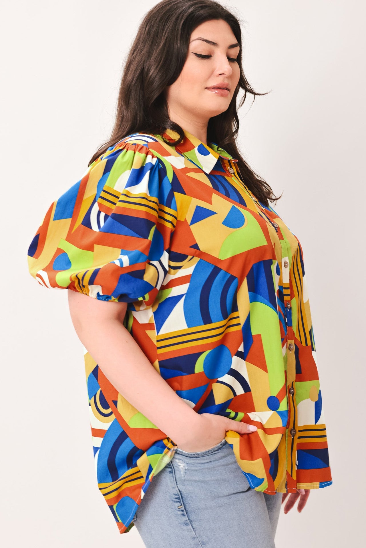 HEART ON DISPLAY WOVEN TOP