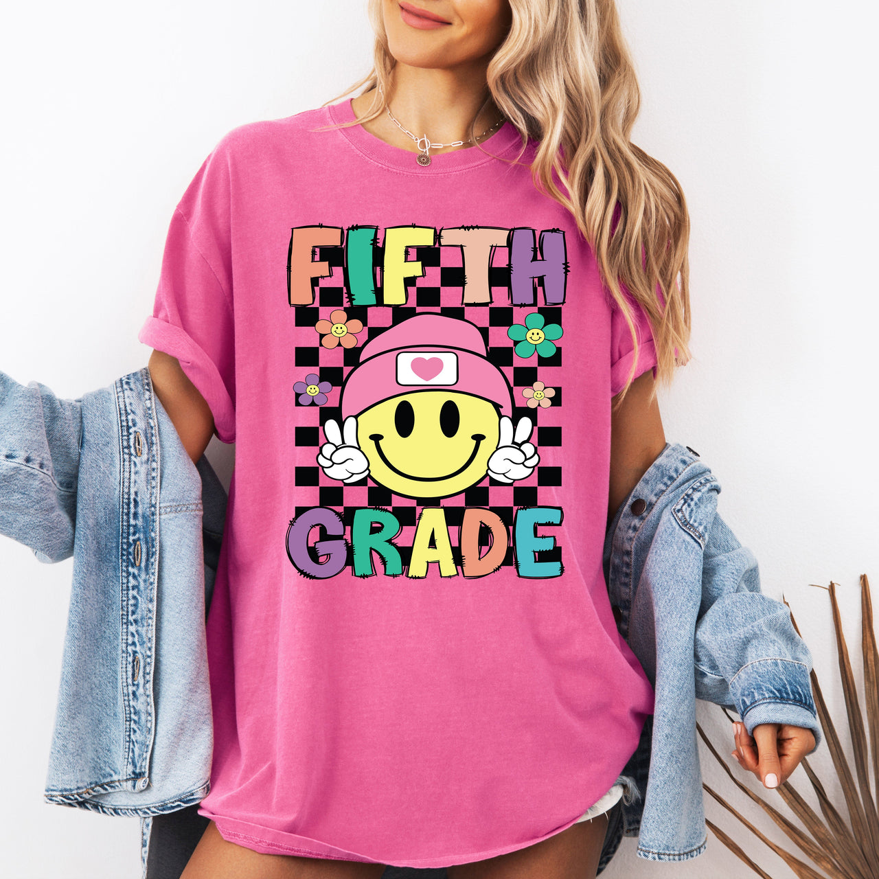 Fifth Grade Smiley Face Teacher Back To School First Day Of School Graphic Edition Comfort Colors Tee