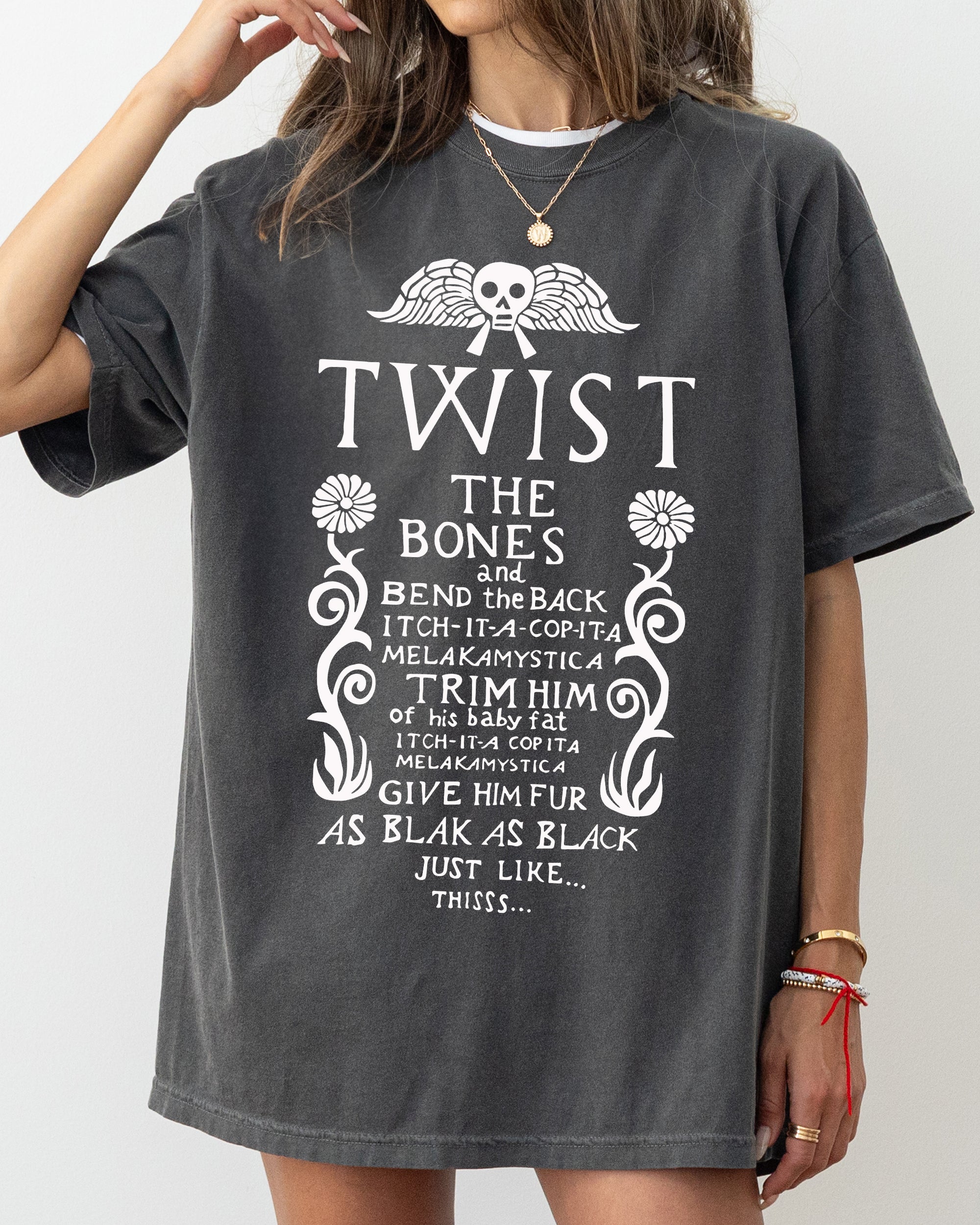 Twist The Bones Skeleton Spooky Ghost Witch Aesthetic Halloween Costume Comfort Colors Tee