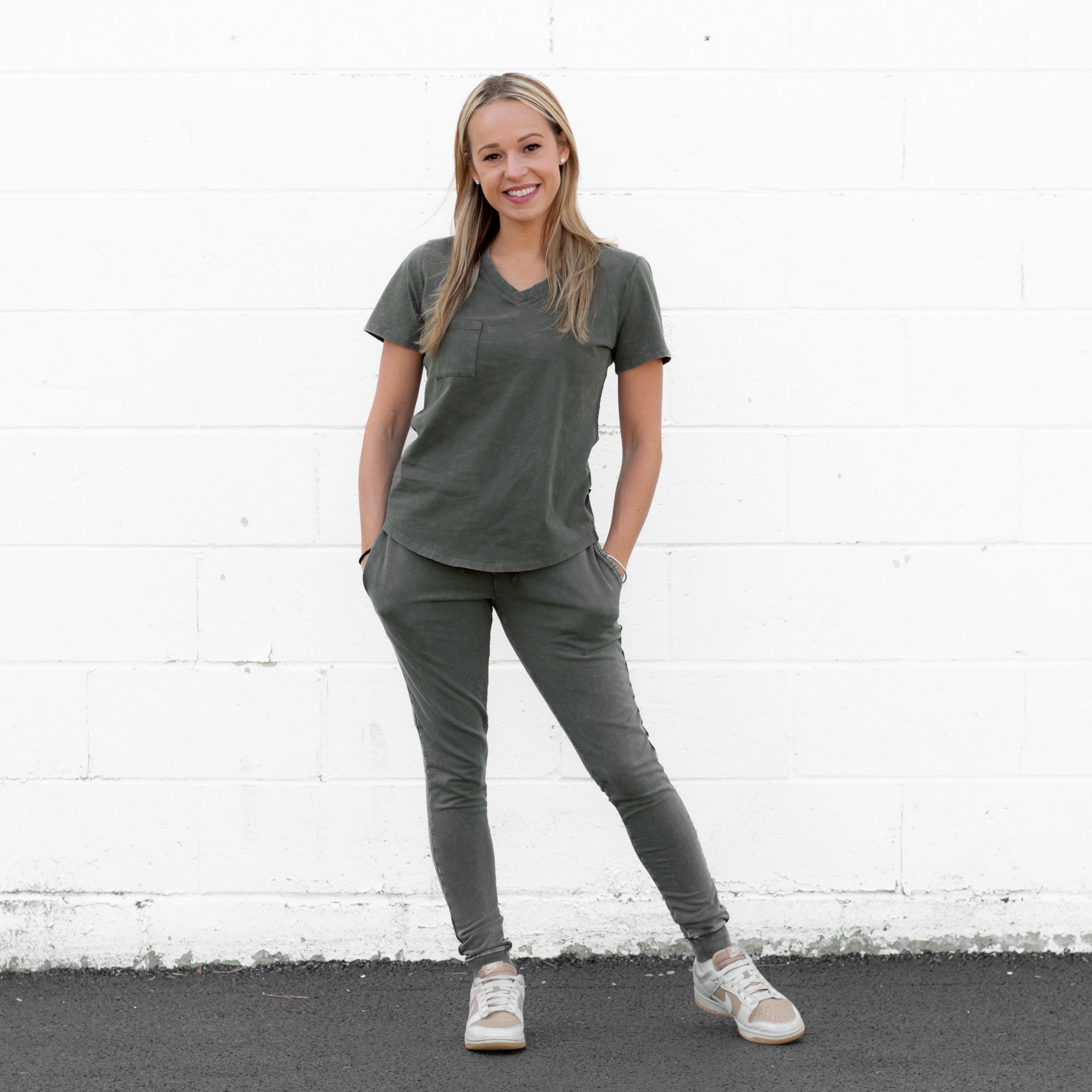 MAMA JOGGERS- Moss Snow Wash