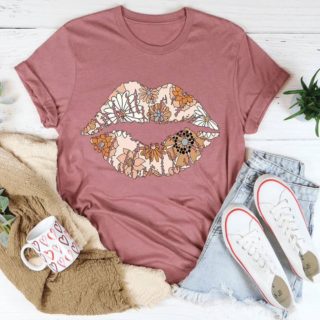 Daisy Lips Tee