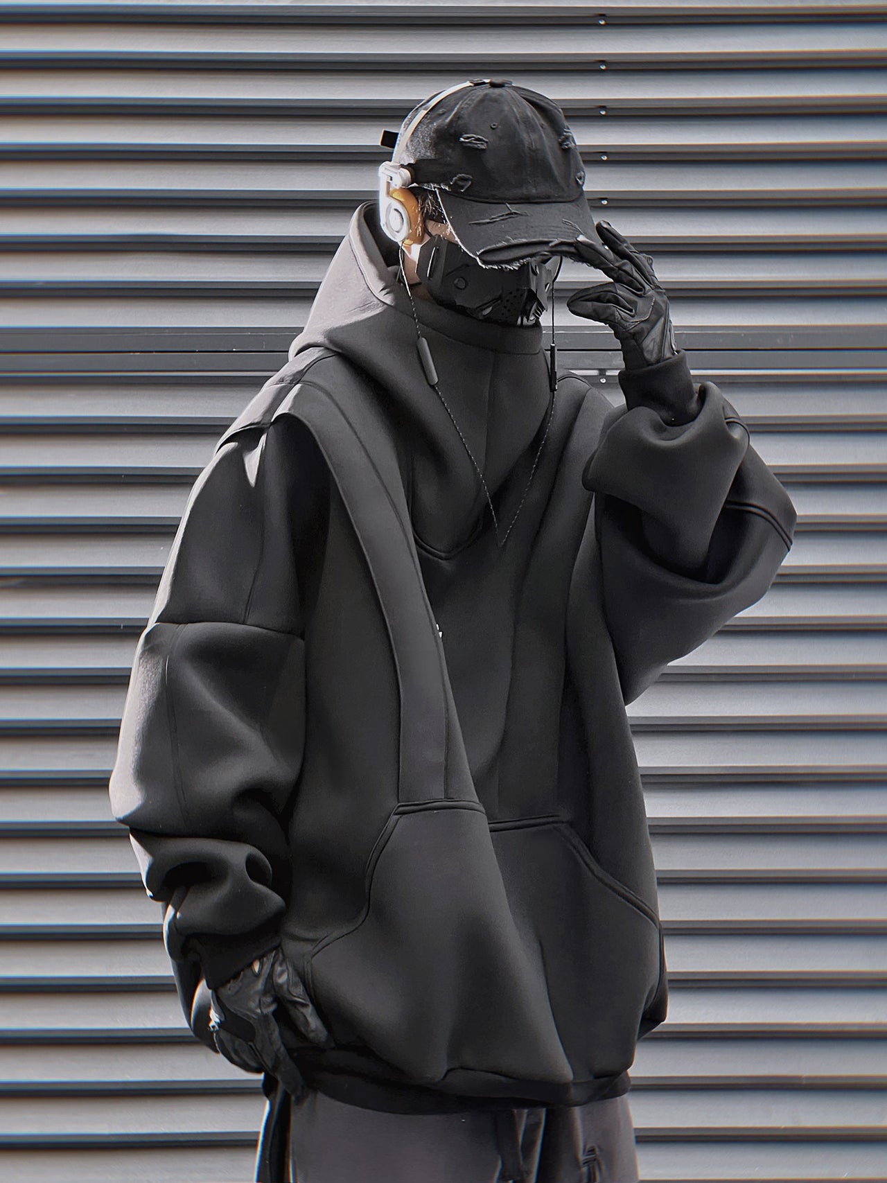 HiH50 Black Nexus Hoodie