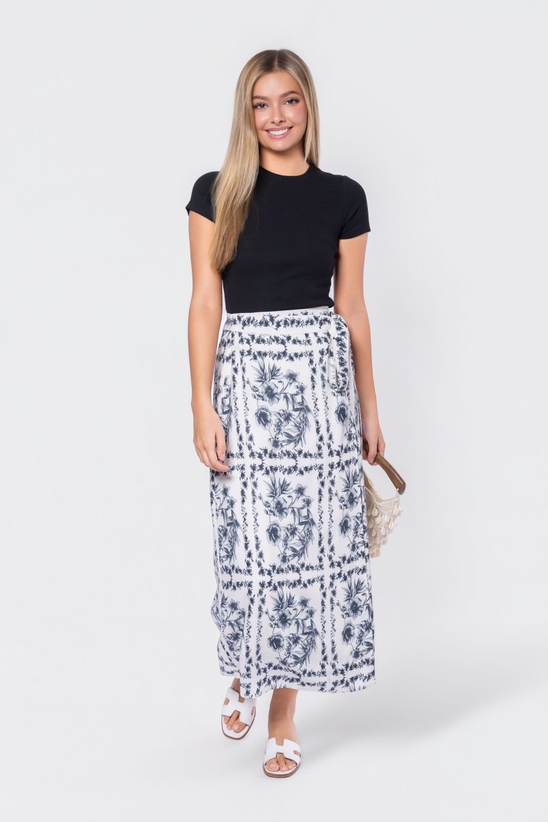 Leila Skirt (White/Black)