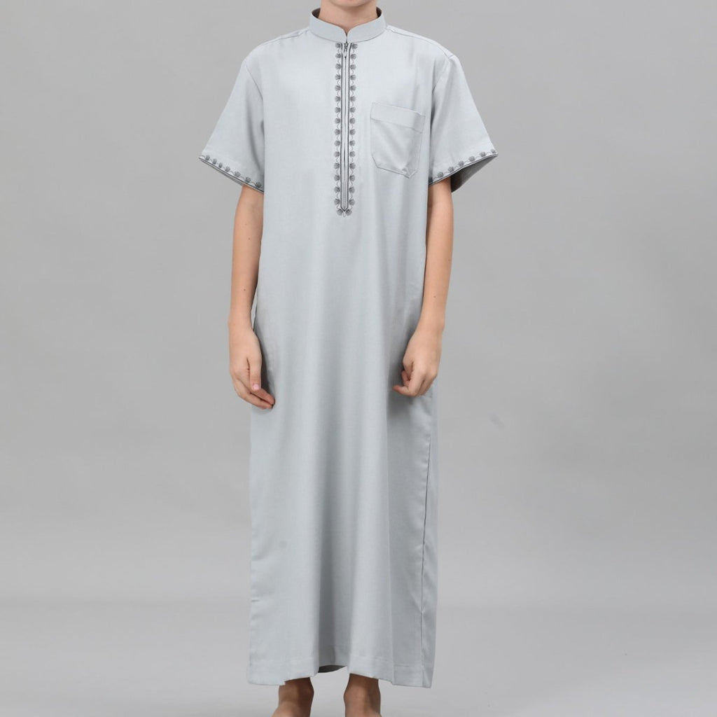 Muslim Boys Embroidered Thobe with Pockets (MKB013)