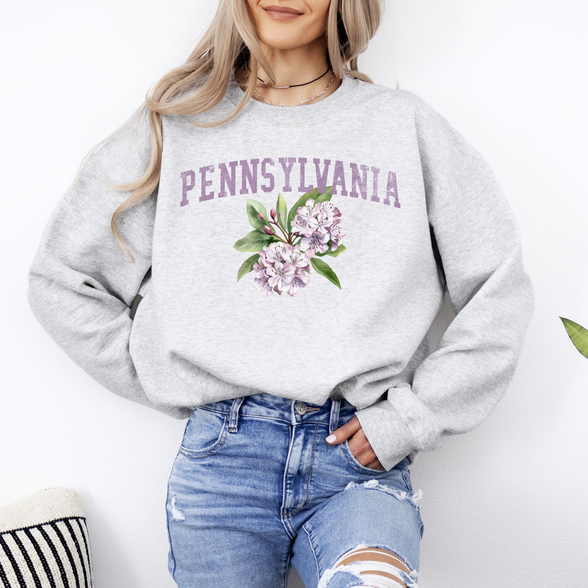 Pennsylvania State Flower Emblem Graphic Soft Fleece Warm Everyday Cozy Sweatshirt
