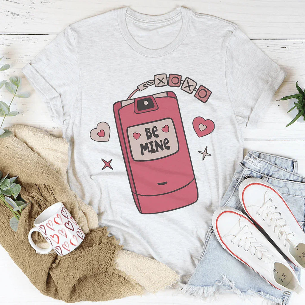 XOXO Flip Phone Tee